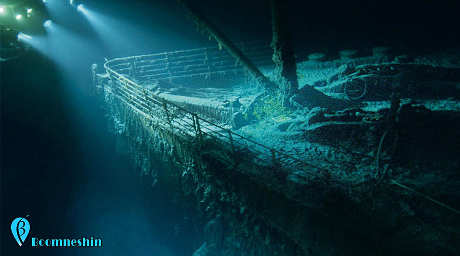 کشتی تایتانیک | Titanic مدتی پیش سالگرد صد و پنجمین یکی از بزرگ ترین و غم انگیزترین وقایع اتفاق افتاده در تاریخ یعنی واقعه ی غرق شدن کشتی تایتانیک بود. حادثه ی غرق شدن این کشتی به همراه مسافرانش در اقیانوس آتلانتیک به اندازه ای تلخ بوده است که از آن به عنوان یکی از غم انگیزترین حوادث تاریخ یاد شده است و در مورد آن حتی فیلمی هم ساخته شده است. جالب است بدانید که طبق تحقیقاتی که انجام شد مشخص شد که در سال ۲۰۱۲، واژه ی تایتانیک سومین واژه ی شناخته شده در بین مردم بوده است.