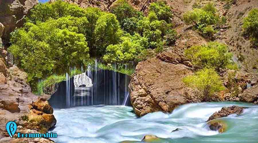 آب ملخ، عجیب ترین و ترسناک ترین آبشار ایران