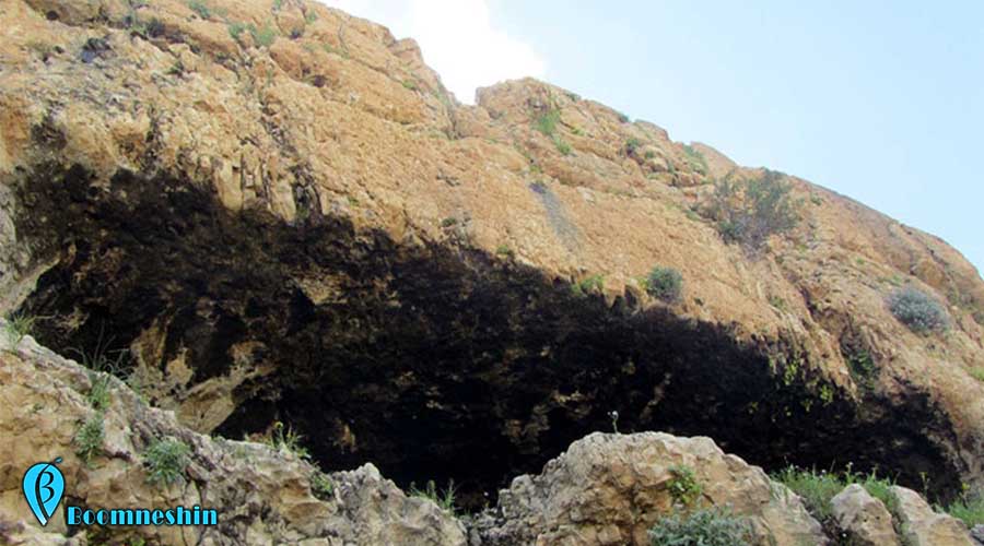 کشف نقوش صخره ای ۵ هزار ساله در استان اصفهان شهر میمه و شاهین شهر
